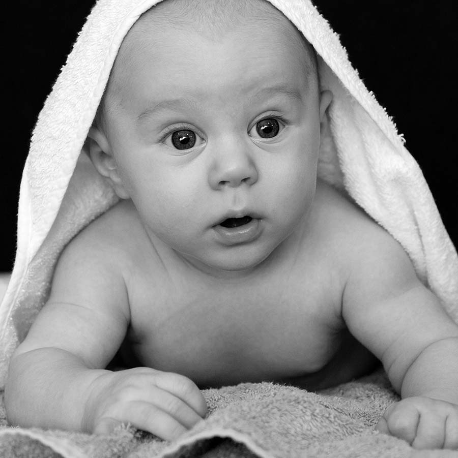 bébé nourrisson éveillé consultation ostéopathie Nyon