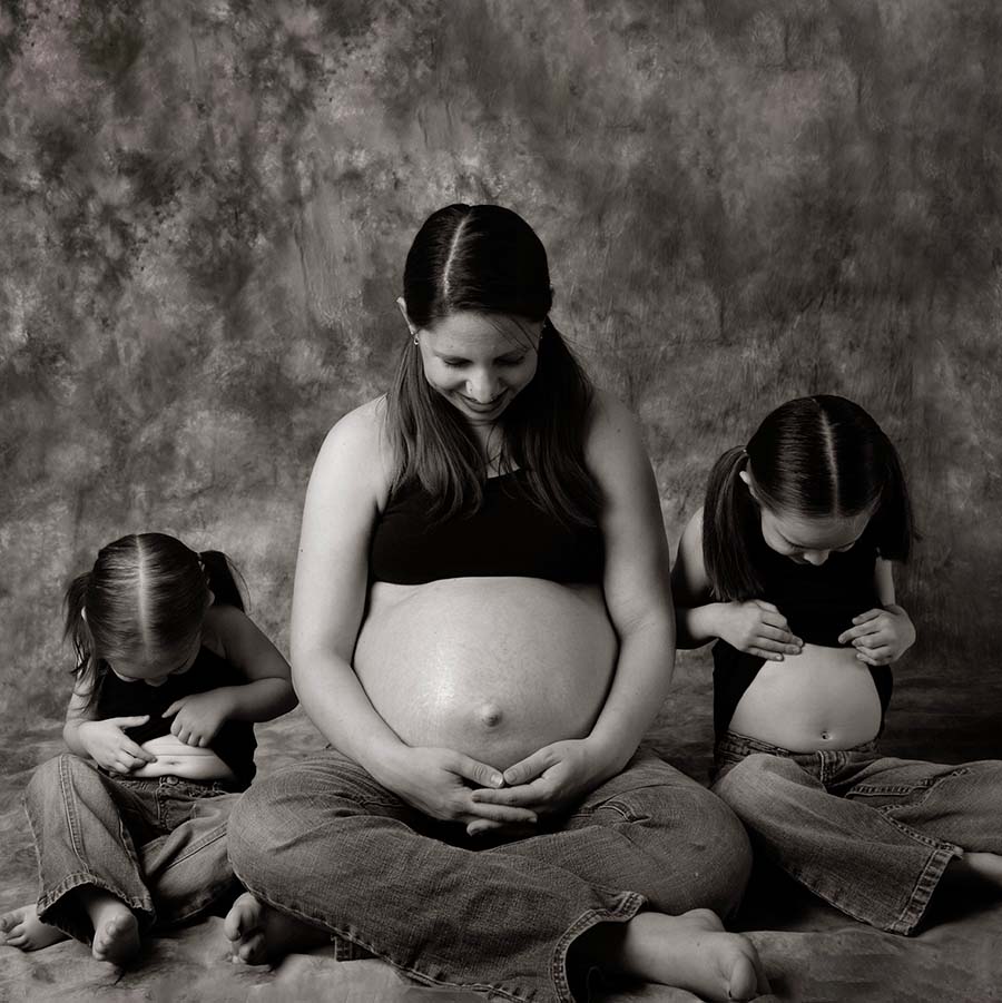 Ostéopathe à Nyon soulageant les douleurs de dos chez une femme enceinte