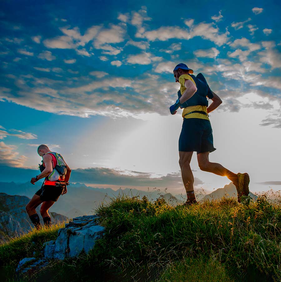 coureurs trail en montagne performance sportive ostéopathie sport Nyon